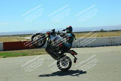 media/Sep-01-2025-Lets Ride (Mon) [[4370d11284]]/Pits/